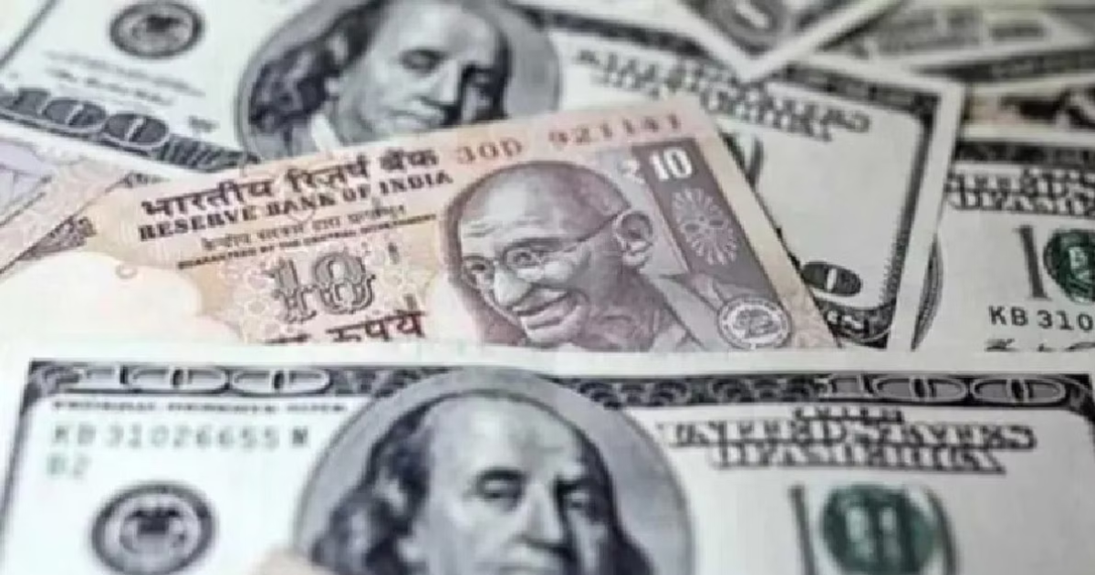 India's forex reserves drop by $3 billion to $561 billion